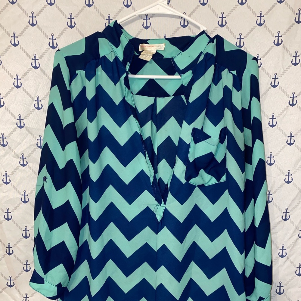 Women’s chevron shirt